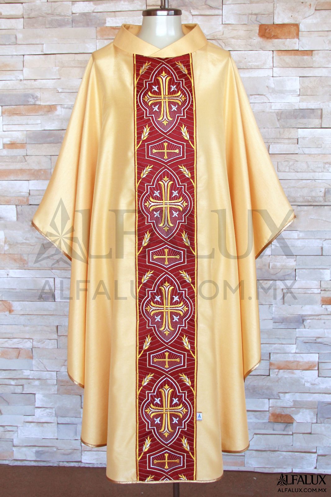 04 IMPERIAL Casulla Alfalux Dorado RojoQuem Central Shantung 34 (1)